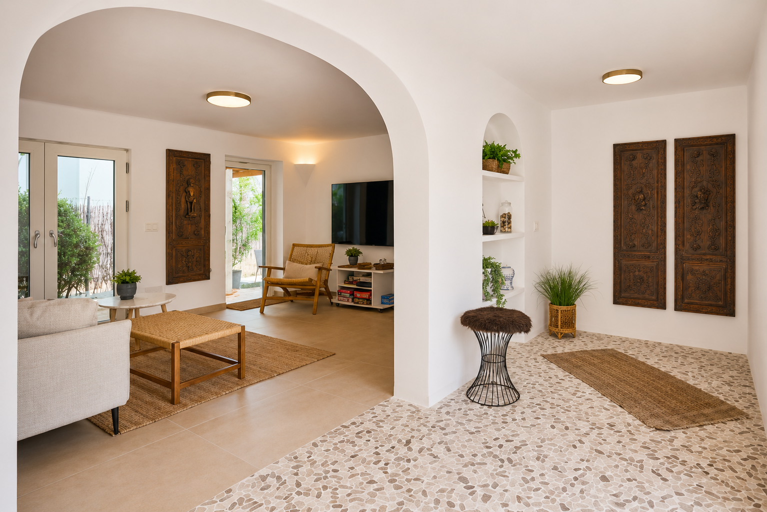 Casa Lago, inside